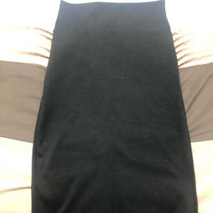 High waste black skirt
